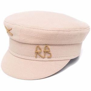 Ruslan Baginskiy
Baker boy linen hat